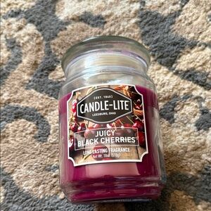 Juicy Black Cherries Scented Candle - Deep Red